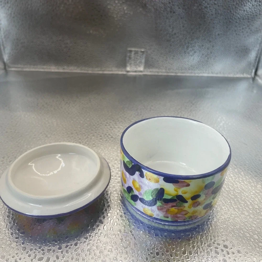 Hand‎ Painted Portugal Ceramic Floral Trinket Box Round Lidded Jewelry Jar 36